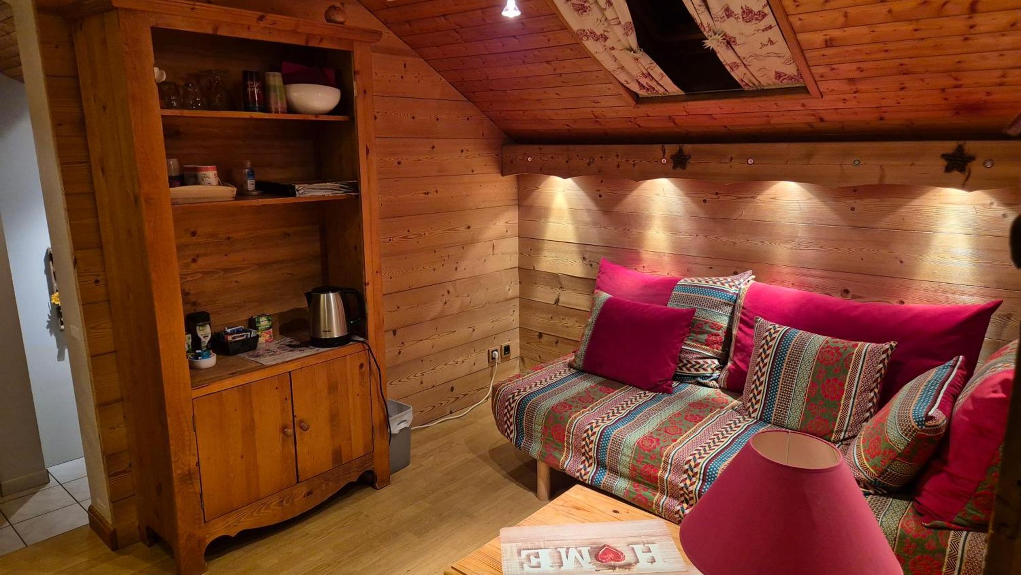Comme A La Maison, Chambres Au Calme Verrens-Arvey Bagian luar foto
